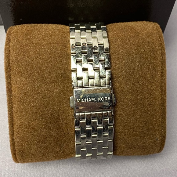 Michael Kors Darci Bracelet Watch - Picture 3 of 7